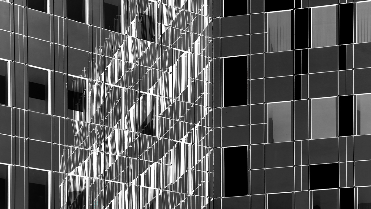 04-2312-Reflectie in zwart-wit.jpg